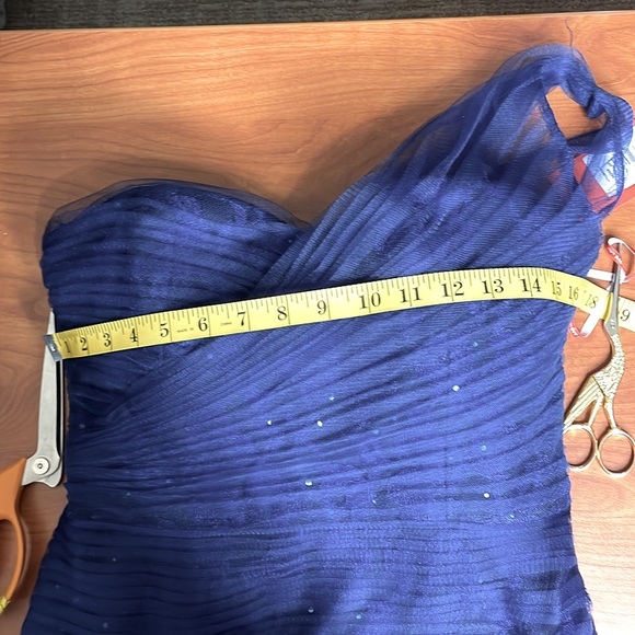 Monique Lhuiller Navy Sequin Lace Gown NWT - Picture 6 of 13